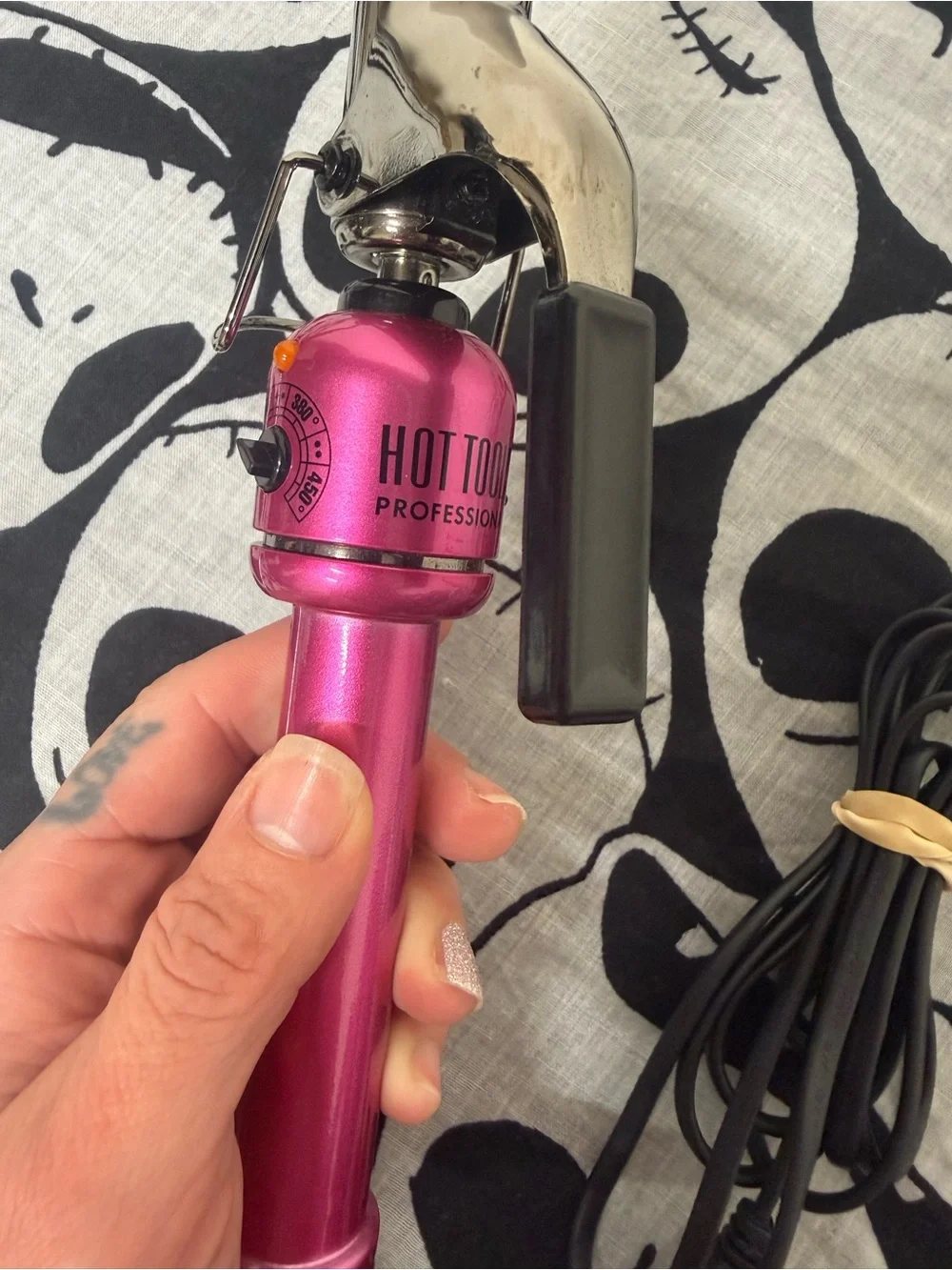 Hot Tools Professional Pink Titanium Spring Curling Iron